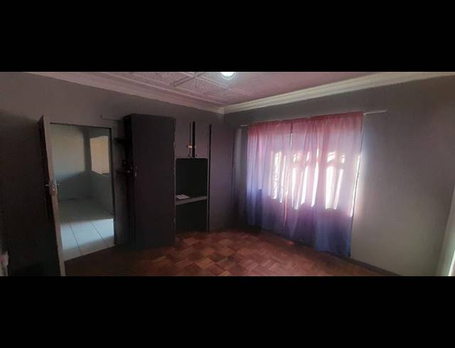 3 BEDROOM HOUSE FOR SALE IN MOUNTAIN VIEW